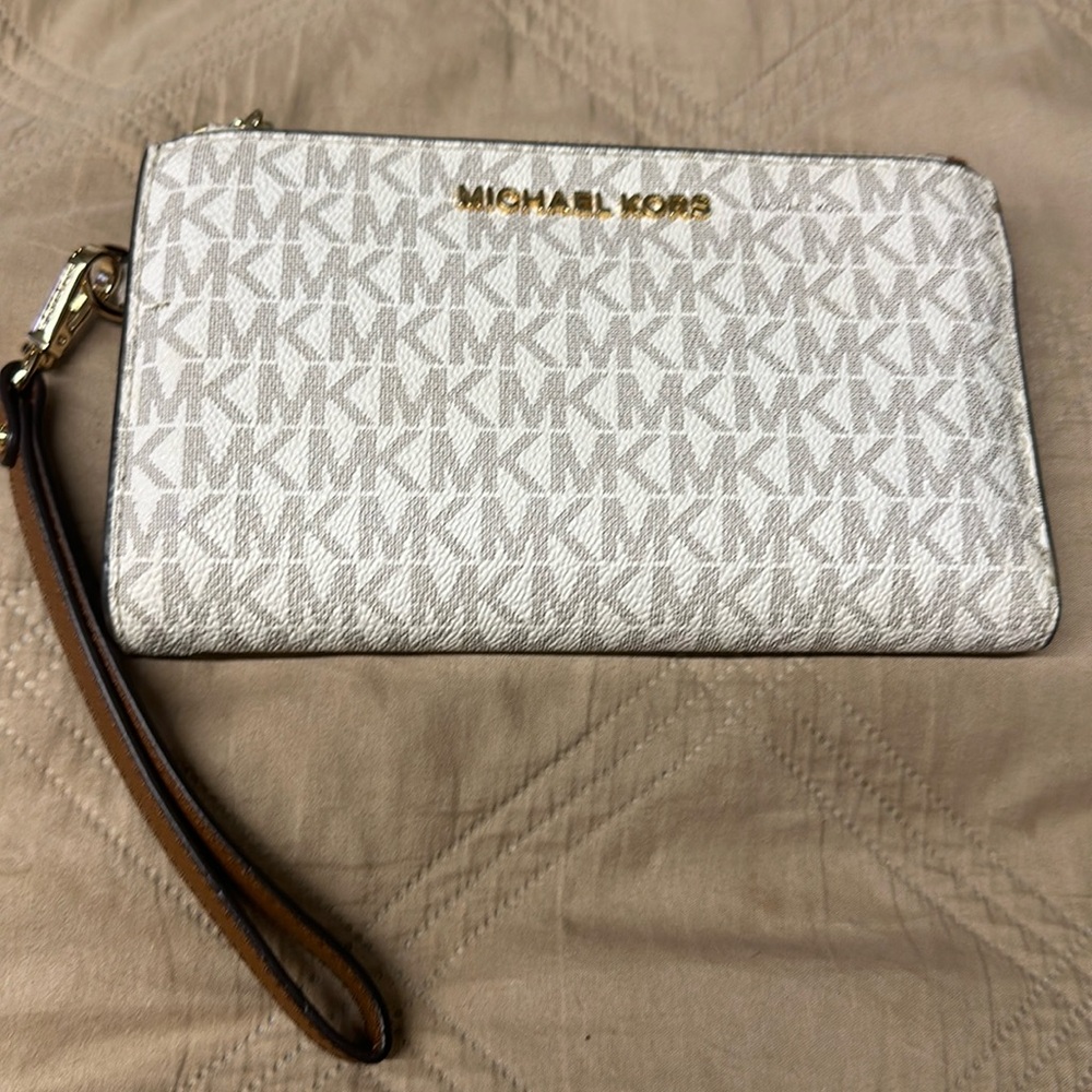 MK wristlet